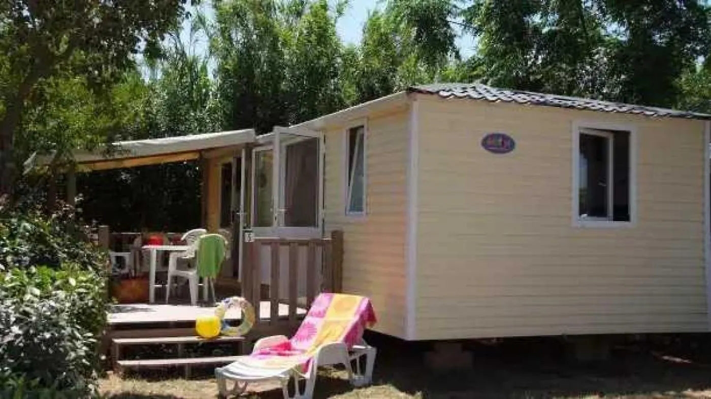 בורם-לה-מימוזה Camping 4 Etoiles - Parc Aquatique - Eebadc 0*,  צרפת